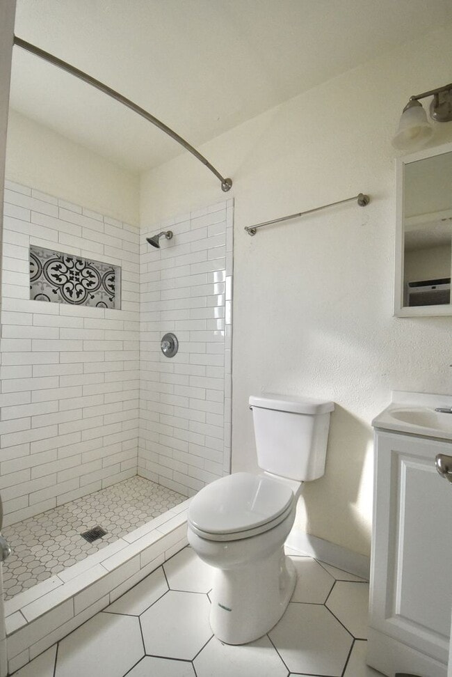 Photo - 5321 Agnes Ave Unit 21-06