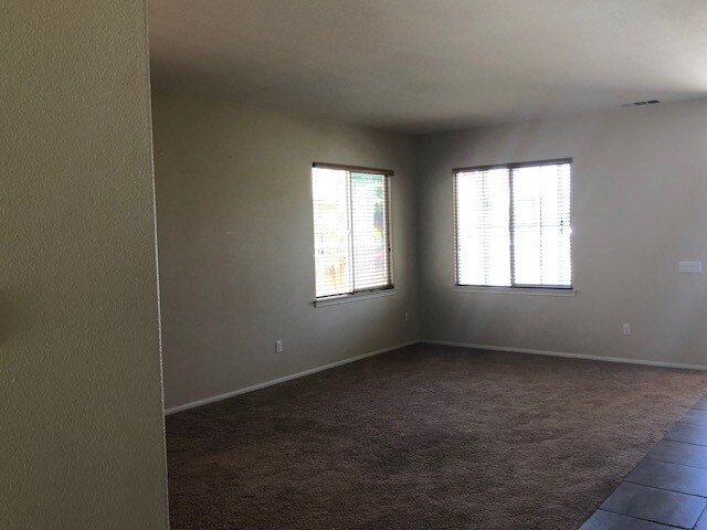 Photo - 42758 Camelot Rd