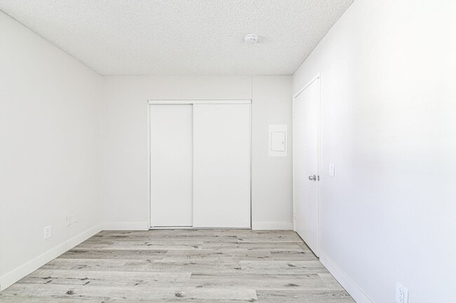 Photo - 1128 Stanley Ave Unit 204