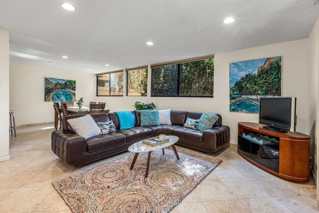 Photo - VACATION RENTAL - La Jolla Residence Just Blocks from the Ocean! Unit A104