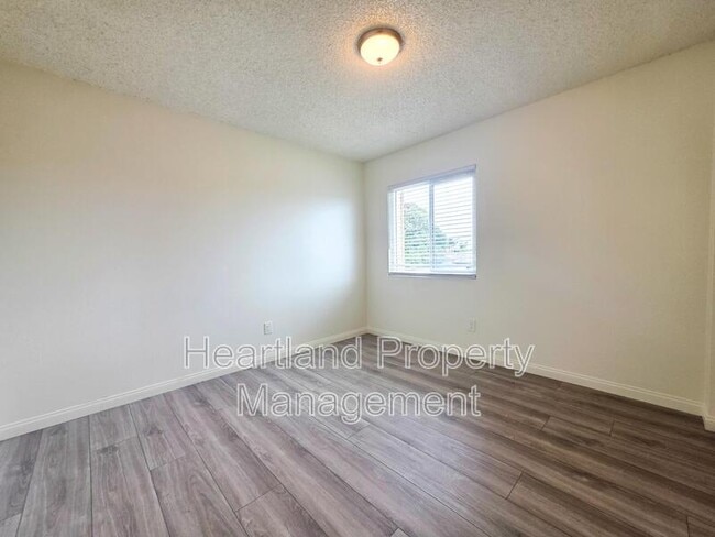 Photo - 955 Imperial Beach Blvd