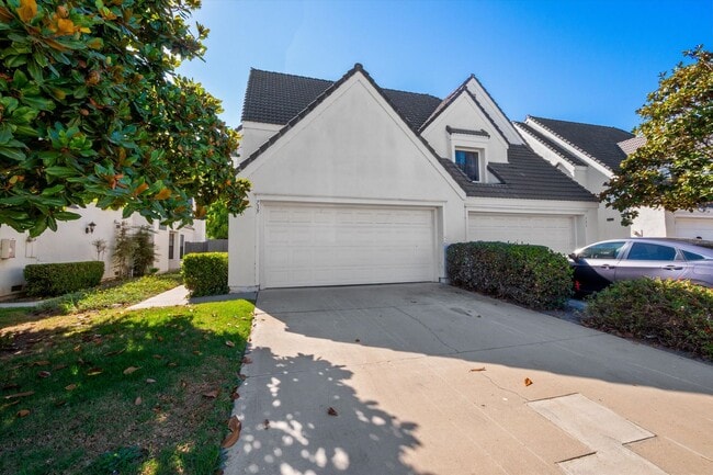 Photo - Large Renovated 3bed x 2.5bath Townhouse w...