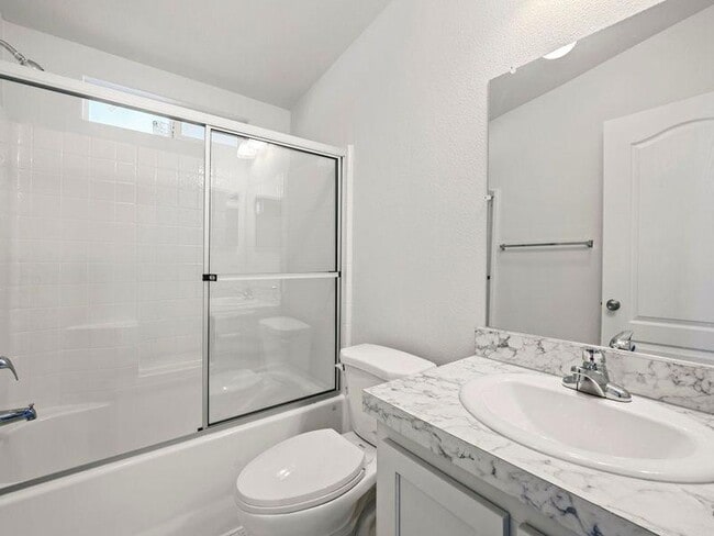 Photo - 4400 W Florida Ave