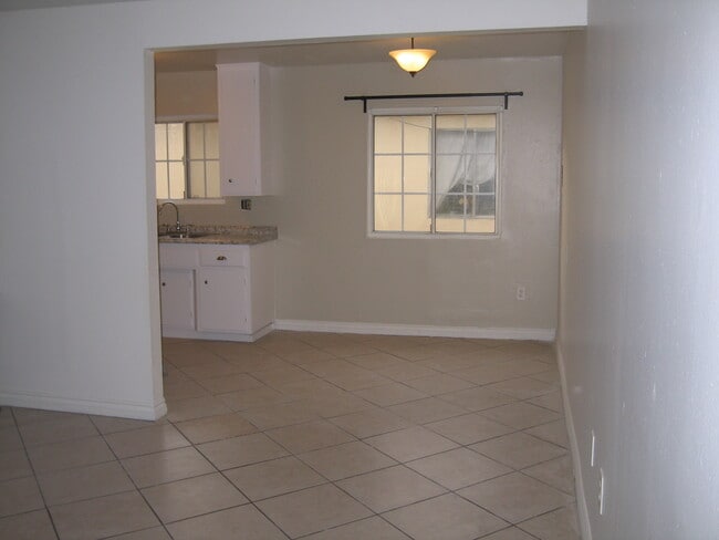 Photo - 2378 Chanslor St Unit 3