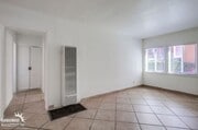 Photo - Charming 1Bdm 1Ba Apartment in the Heart o...