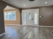 Photo - 3719 McKenzie St