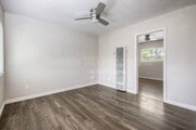 Photo - 2727 1/2 G Street