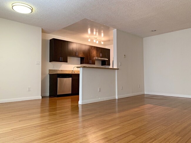 Photo - 1847 Winona Blvd Apartment Unit 108