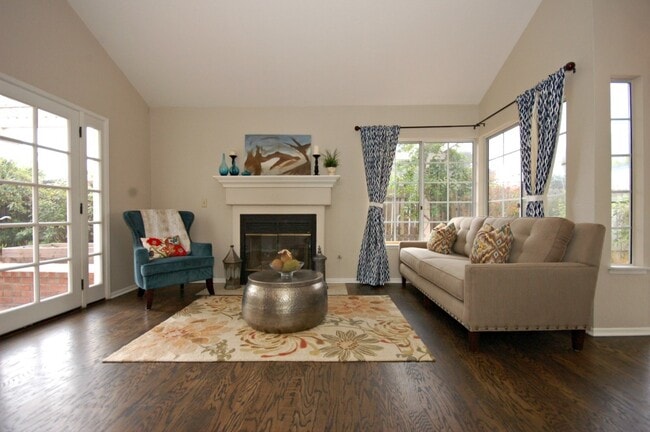 Building Photo - Gorgeous 3 Bedroom Home in Encinitas!