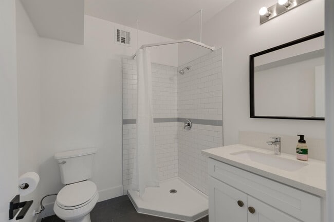 Photo - 426 Serrano Ave Unit 3B