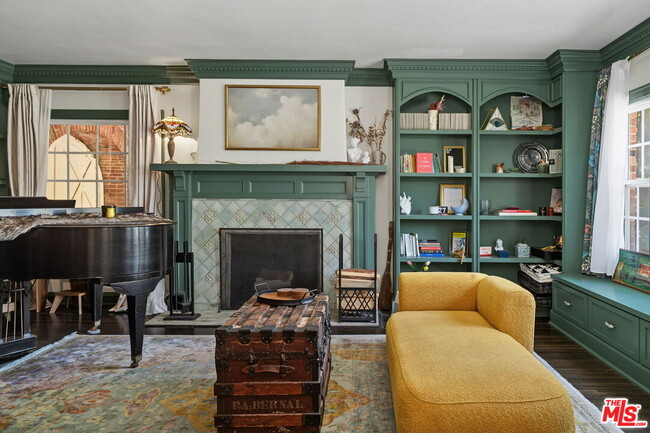 Photo - 644 N Cherokee Ave
