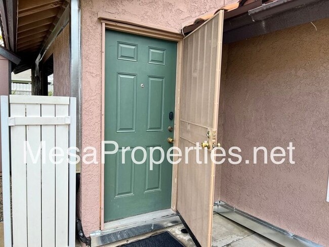 Photo - 3929 Rancho Del Oro Dr Unit Back