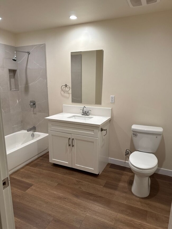 Photo - The Hamilton