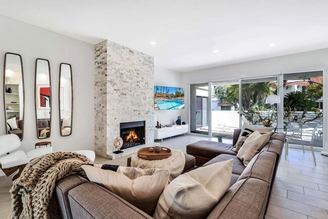 Photo - 3350 Bogert Trail