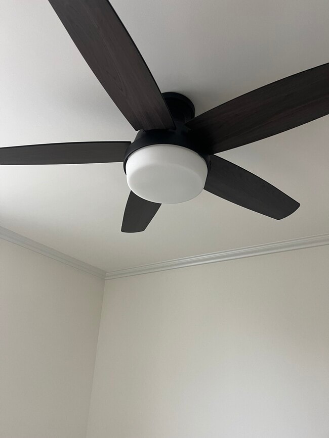 Photo - 1646 S Garth Ave Unit 1646 12