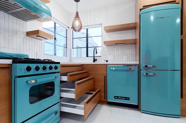 Kitchen - drawer detail - 1940 Clinton St