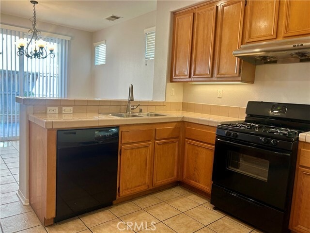 Photo - 6982 Swiss St