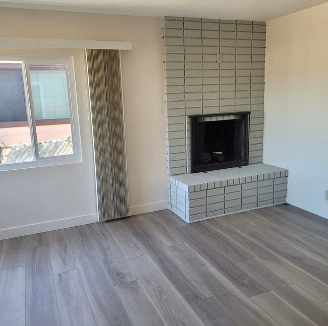 Photo - 2614 Voorhees Ave Unit B