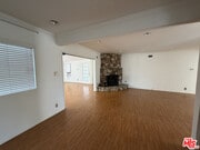 Photo - 11121 Parr Ave