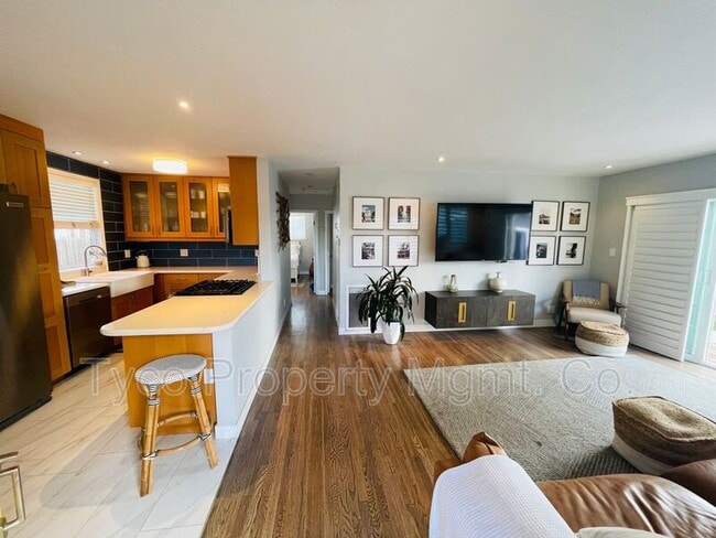 Photo - 392 Bonito Ave