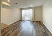 Livingroom 1 - 5330 Satsuma Ave
