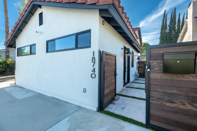 Building Photo - 18740 Merridy St