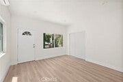Photo - 1530 N Mariposa Ave