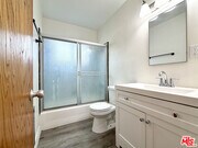 Photo - 1346 Cochran Ave Unit 7