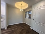 Photo - 114 North Doheny Drive Apartments