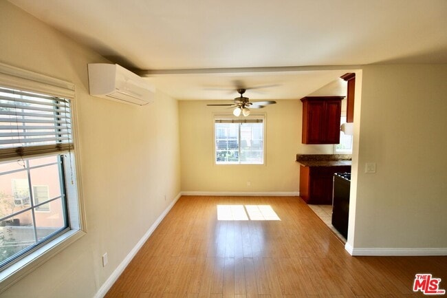 Photo - 1319 E California Ave