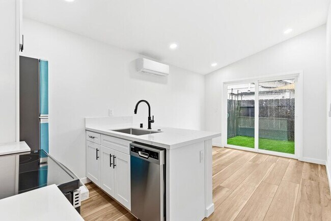 Photo - 4163 39th St