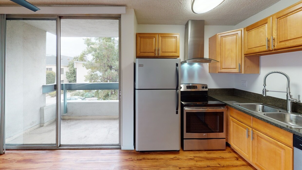 3D Tour - Wilshire Regency Apts.