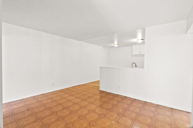 Photo - 3025 Garnet Ln Unit B