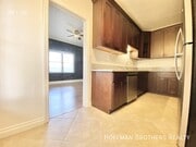 Photo - 800 N Las Palmas Ave Unit 107