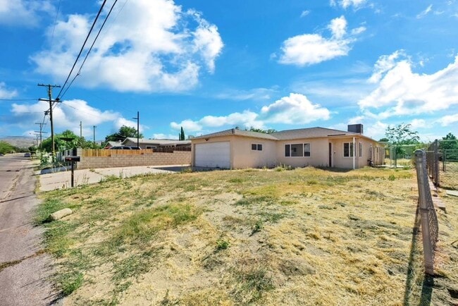 Photo - 42215 52nd St W