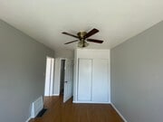 Photo - 649 Hawthorne St Unit B