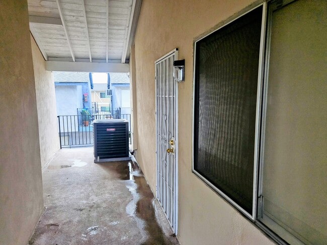 Photo - 141 Greentree Ln