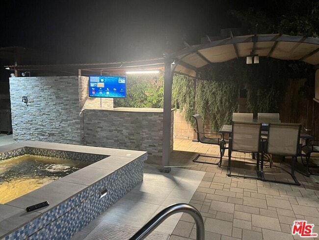 Photo - 13135 Maui Way