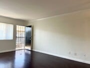 Photo - Bright 2 bed 1 bath in Pacific Beach Unit 2212 1/2