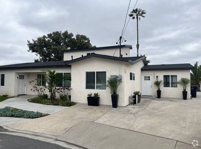 Building Photo - 6201 Romo St Unit 6201 Romo Rental