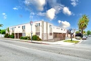 Photo - 10520 S Figueroa St Apartments