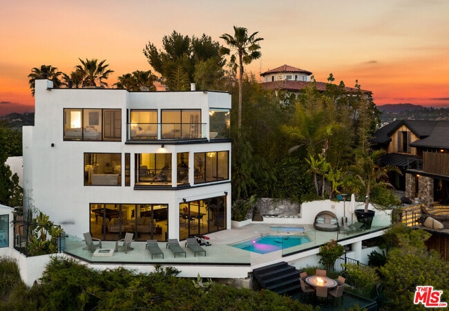 Photo - 8308 Grand View Dr