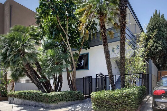 Building Photo - 1623 N Formosa Ave Rental