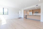 Photo - 1542 N Hoover St Apartment Unit 1542 1/2
