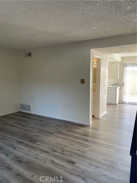 Photo - 760 N Adele St Unit 3