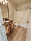 Full Bath - 18645 Hatteras St Unit 208