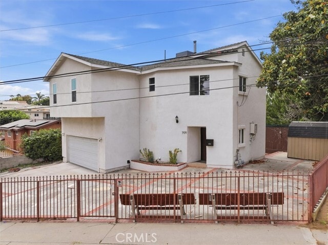 Building Photo - 709 Warren Ln