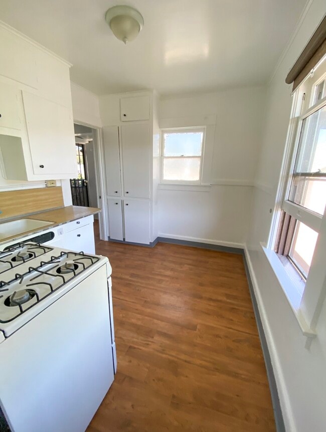 Photo - 2633 Jeffries Ave Unit 2633 Jeffries Ave