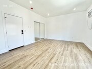 Photo - 1019 Albany St Unit 6