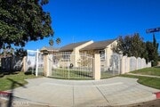 Photo - 7400 Blewett Ave